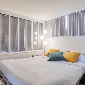 Apartamento Proche Arc Triomphe 4p, París